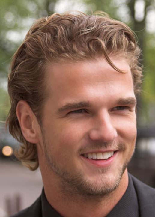Curly Hairstyles for Wavy Hair Men