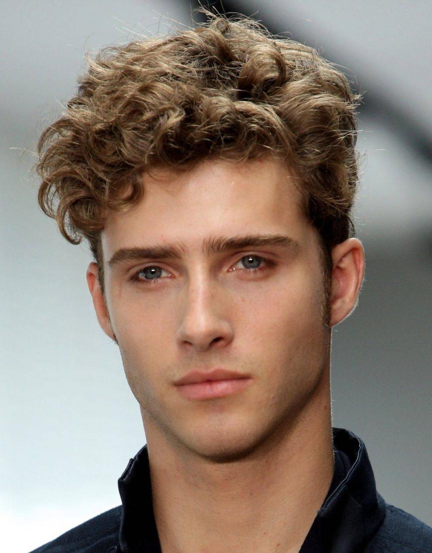 Short Hairstyles for Curly Hair Men