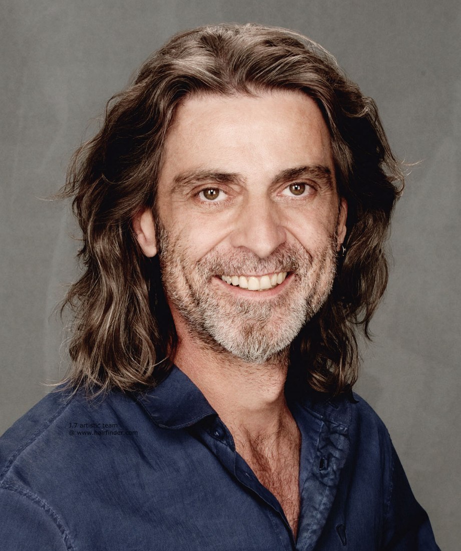  wavy hairstyles for men over 50