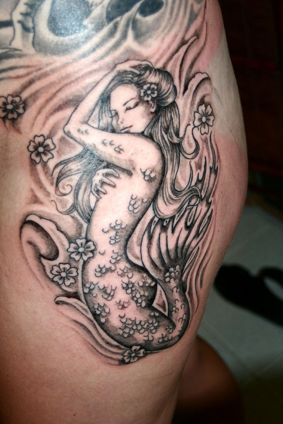 siren mermaid tattoos