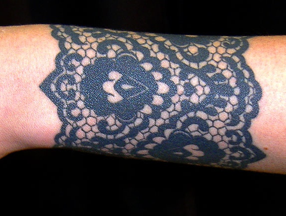wrist lace tattoo