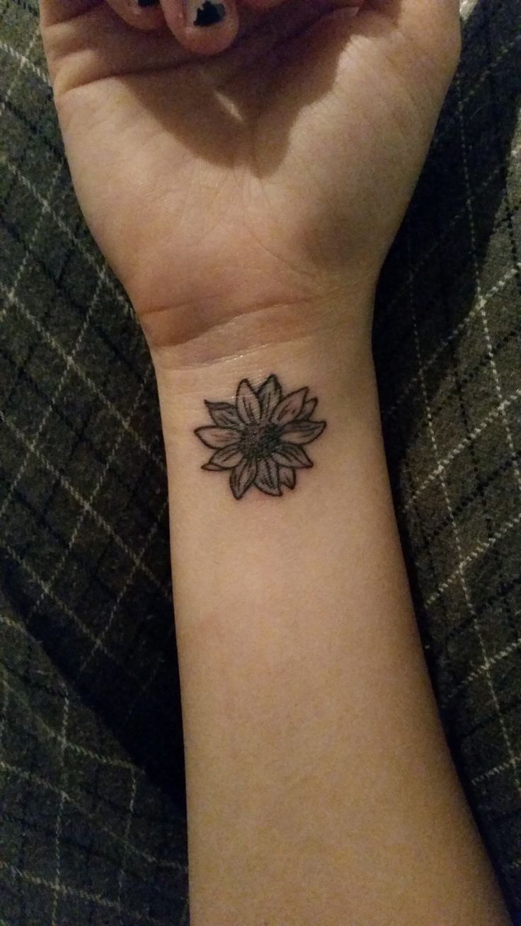  sunflower tattoo wrist