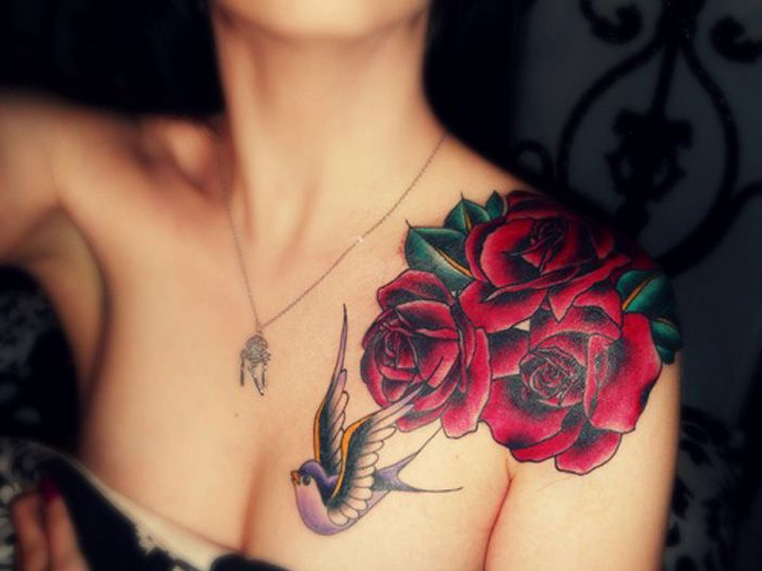  feminine shoulder tattoos