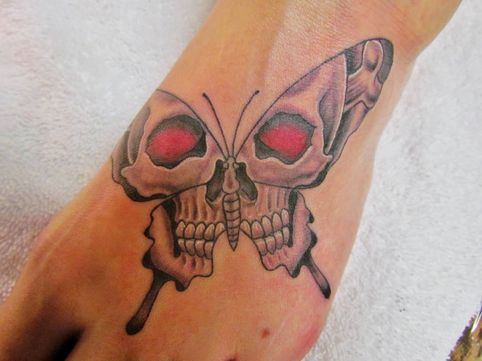  feminine skull tattoos