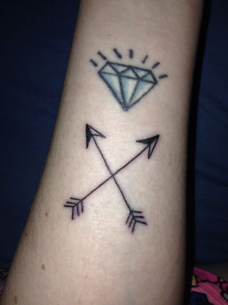  diamond arrow tattoo