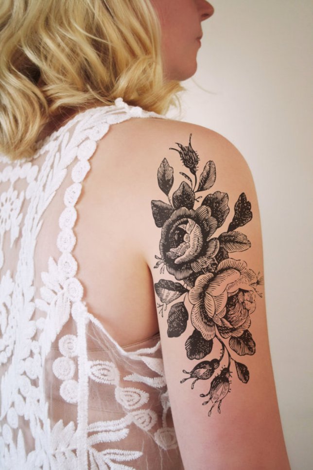  delicate shoulder tattoos