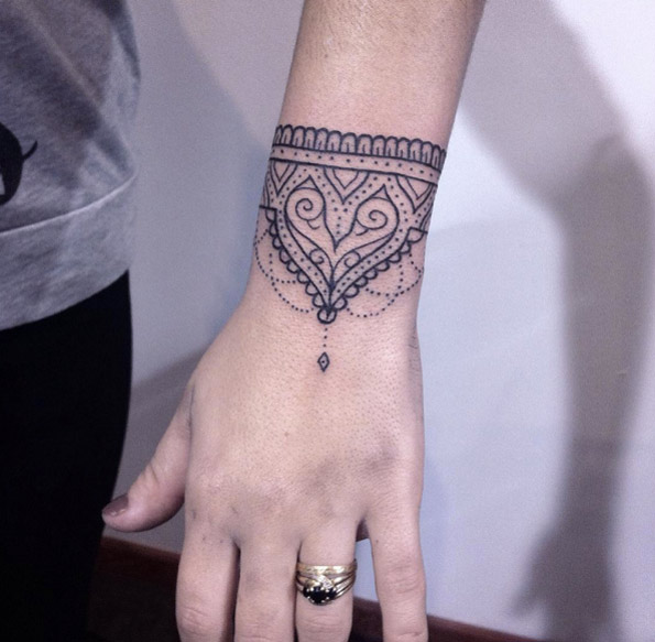  lace wrist tattoos