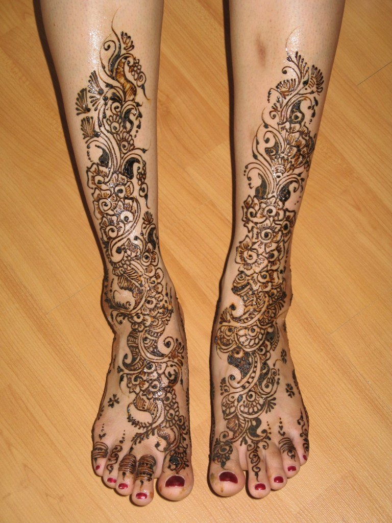  henna leg tattoos
