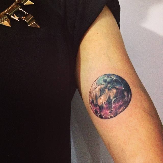  watercolor tattoos moon
