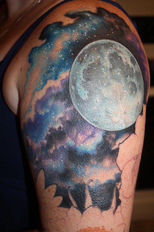  moon tattoo shoulder