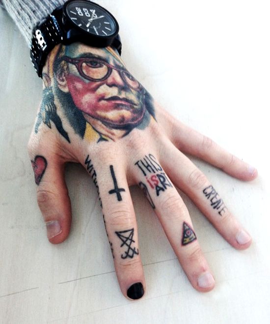 hand tattoos fingers