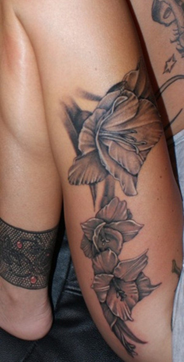  flower tattoos thigh