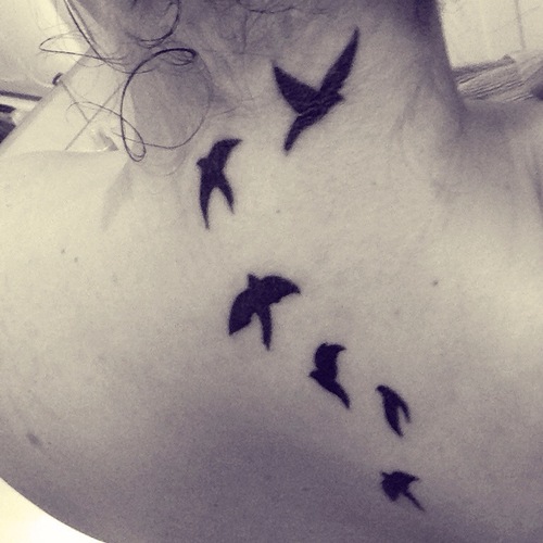  bird tattoos neck