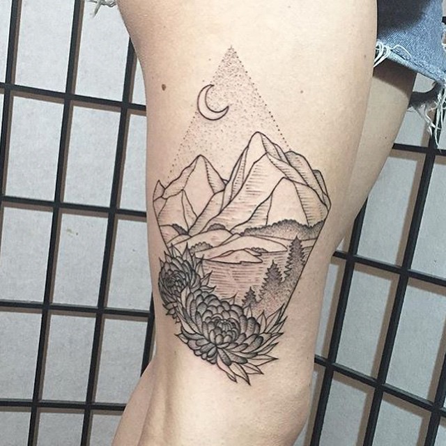  thigh mountain tattoo