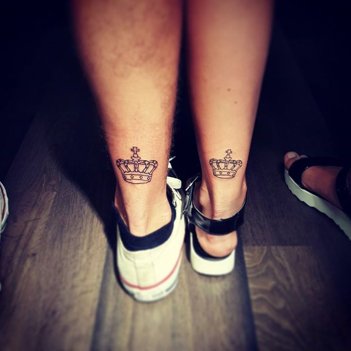 crown tattoos leg