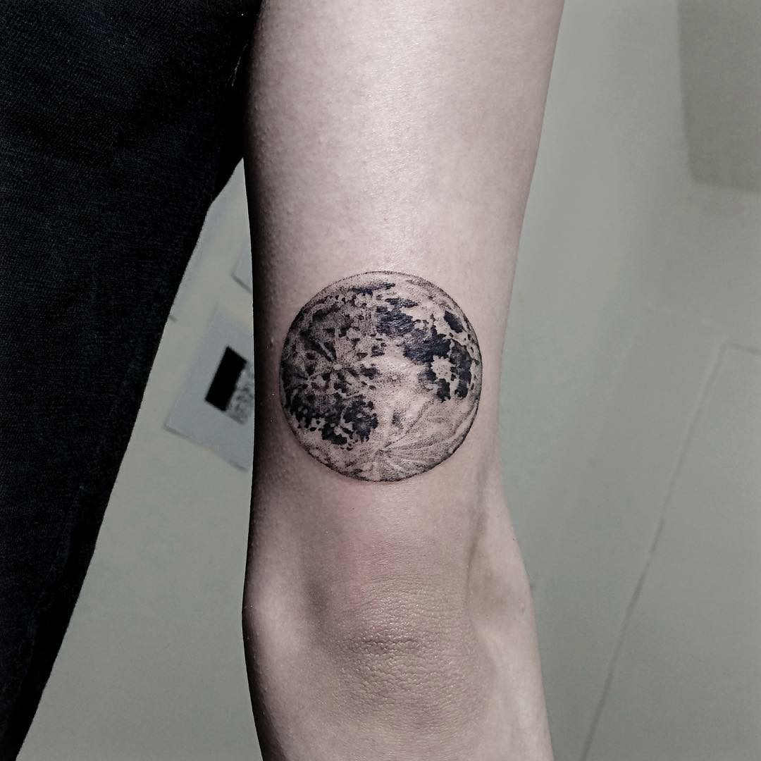 detailed moon tattoo