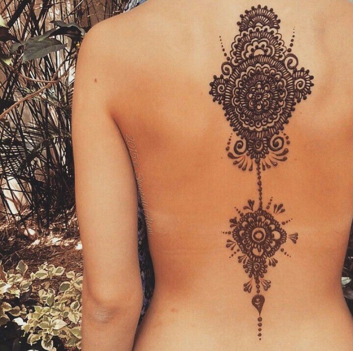  henna tattoo spine