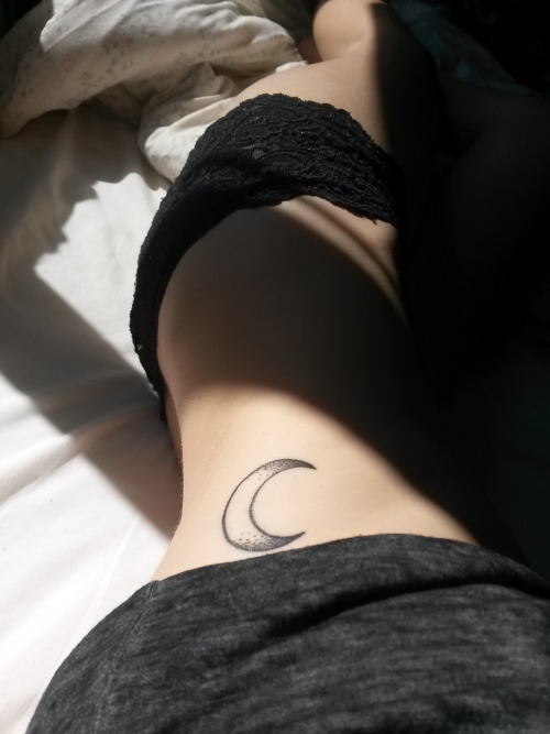  moon tattoo side