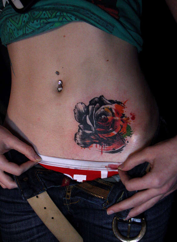  rose tattoo stomach