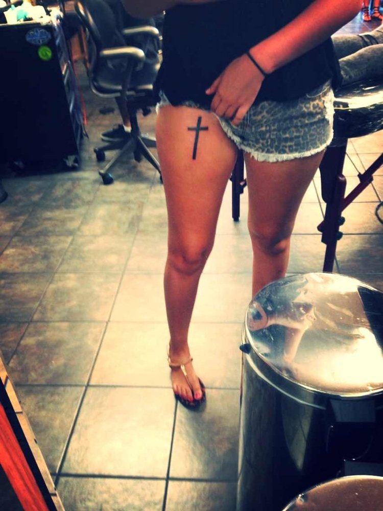  cross tattoos thigh