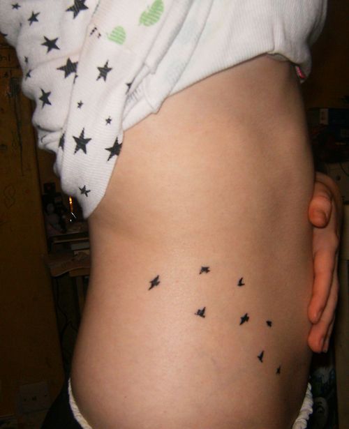  bird tattoos hip