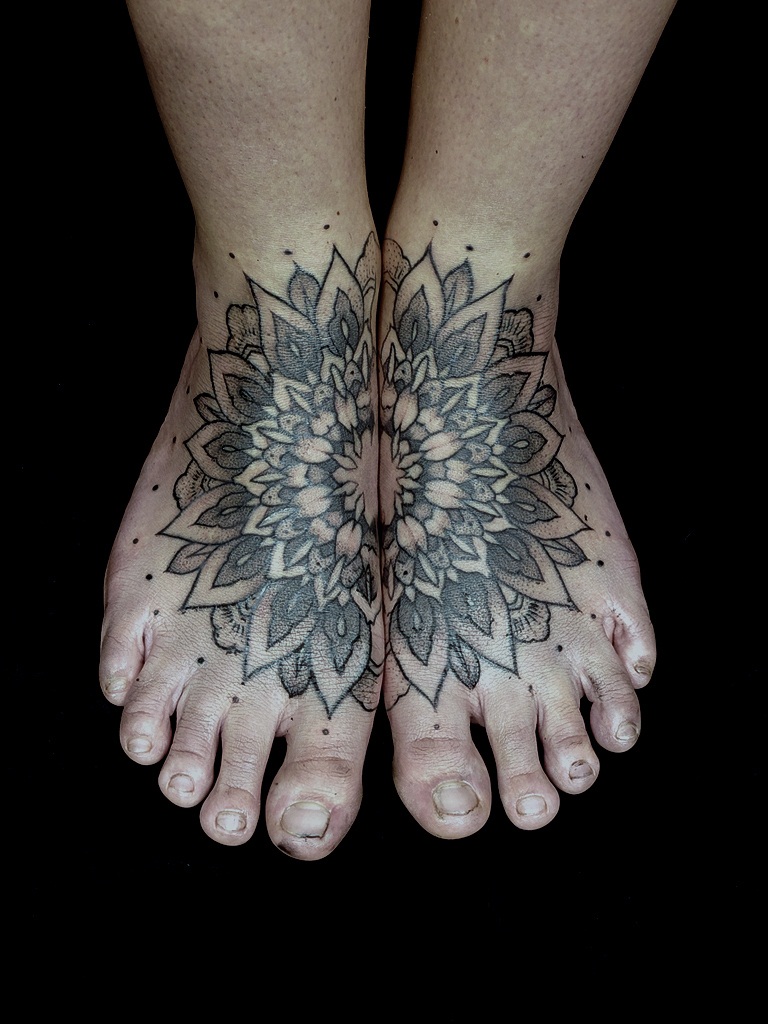  mandala tattoo feet